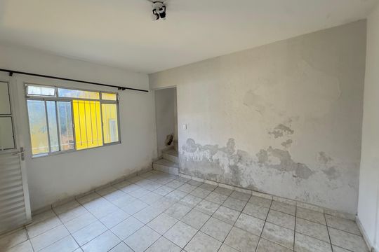 Sala de casa para alugar com 3 quartos, 100m² em Vila Maranduba, Guarulhos