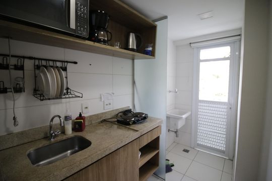 Cozinha de apartamento para alugar com 2 quartos, 67m² em Camorim, Rio de Janeiro