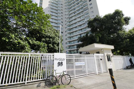 Fachada de apartamento para alugar com 2 quartos, 67m² em Camorim, Rio de Janeiro