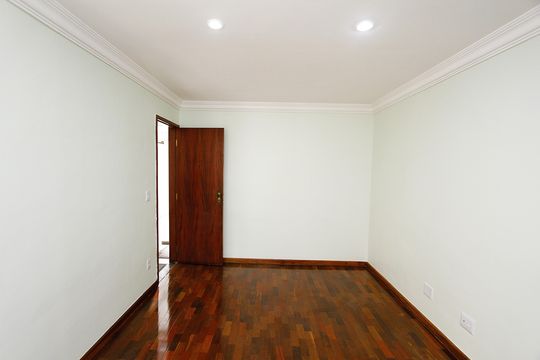Sala de apartamento à venda com 2 quartos, 65m² em João Pinheiro, Belo Horizonte