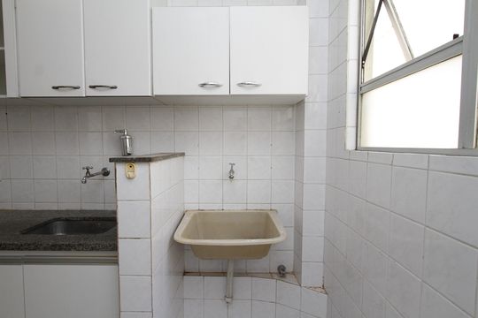 Cozinha e Área de Serviço de apartamento à venda com 2 quartos, 65m² em João Pinheiro, Belo Horizonte