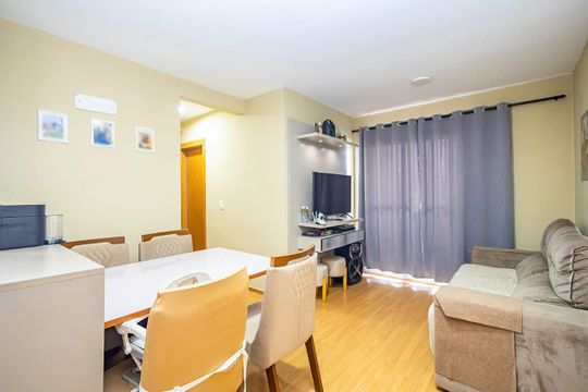 Sala de apartamento à venda com 2 quartos, 54m² em Bacacheri, Curitiba