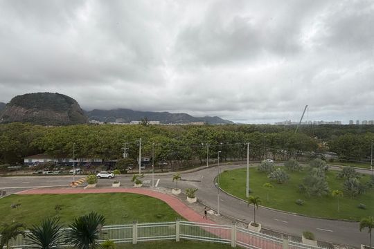 Suíte 1 - Vista de apartamento à venda com 2 quartos, 77m² em Barra da Tijuca, Rio de Janeiro