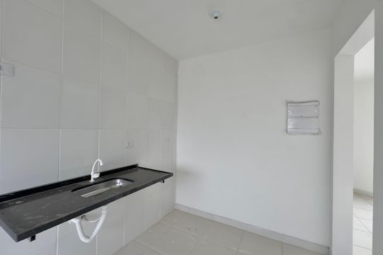 Cozinha de apartamento para alugar com 2 quartos, 48m² em Jardim Jacy, Guarulhos
