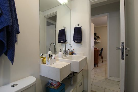 Banheiro de apartamento à venda com 2 quartos, 66m² em Vila Olímpia, São Paulo