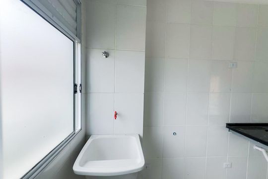 Área de Serviço de apartamento para alugar com 2 quartos, 48m² em Jardim Jacy, Guarulhos