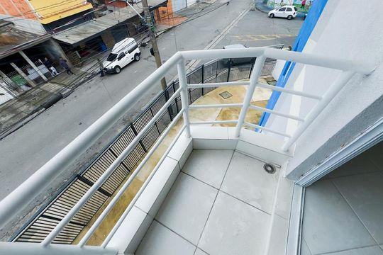 Sala - Varanda de apartamento para alugar com 2 quartos, 48m² em Jardim Jacy, Guarulhos
