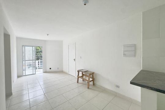 Sala de apartamento para alugar com 3 quartos, 66m² em Jardim Jacy, Guarulhos