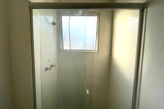 Banheiro de apartamento à venda com 2 quartos, 75m² em Canudos, Novo Hamburgo
