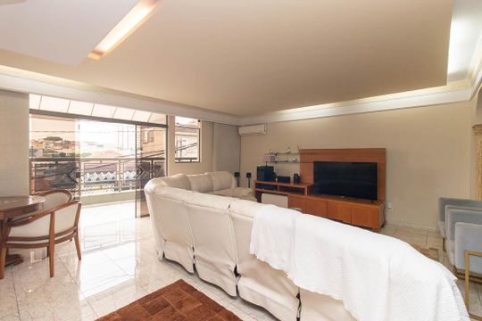 Casa para alugar com 3 quartos, 800m² em Tucuruvi, São Paulo