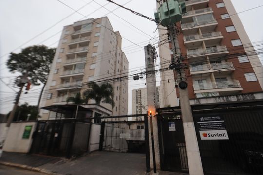 Fachada de apartamento à venda com 2 quartos, 50m² em Vila Antonieta, São Paulo