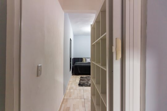 Quarto de casa para alugar com 1 quarto, 36m² em Iapi, Osasco