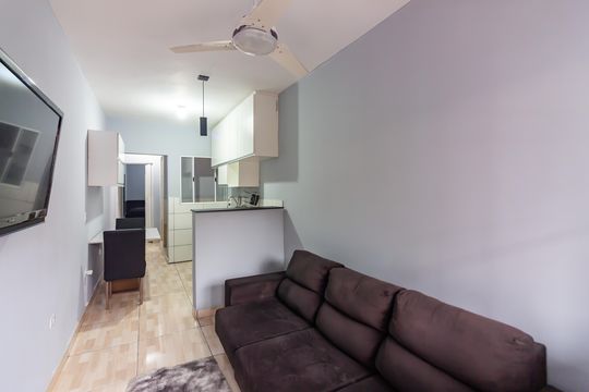 Sala de casa para alugar com 1 quarto, 36m² em Iapi, Osasco