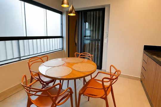 Cozinha de apartamento para alugar com 1 quarto, 51m² em Setor Bueno, Goiânia