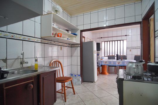 Cozinha de casa à venda com 2 quartos, 180m² em Santo Andre, São Leopoldo