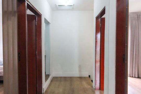 Corredor de casa à venda com 2 quartos, 70m² em Jardim Helena, São Paulo