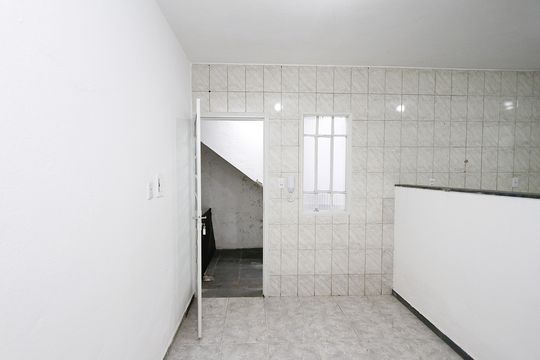 Sala de casa para alugar com 2 quartos, 100m² em Dom Bosco, Belo Horizonte