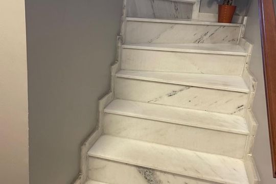 Escada de casa à venda com 3 quartos, 250m² em Jardim Lar Sao Paulo, São Paulo