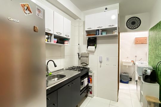 Cozinha  de apartamento à venda com 2 quartos, 38m² em Jardim Nordeste, São Paulo