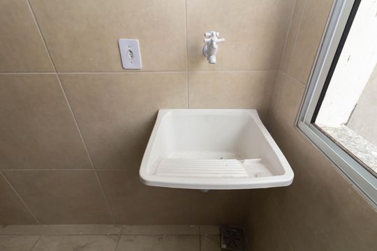 Cozinha e Área de Serviço de apartamento à venda com 2 quartos, 39m² em Vila Minerva, São Paulo