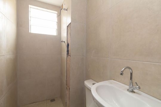 Banheiro de apartamento à venda com 2 quartos, 39m² em Vila Minerva, São Paulo