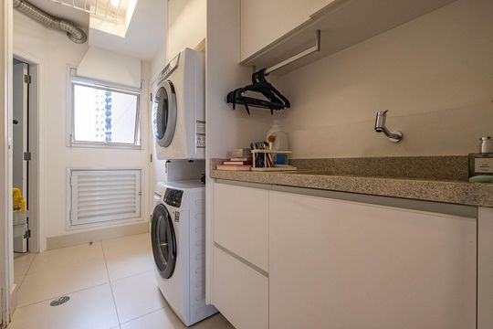 Área de Serviço de apartamento para alugar com 3 quartos, 115m² em Pinheiros, São Paulo