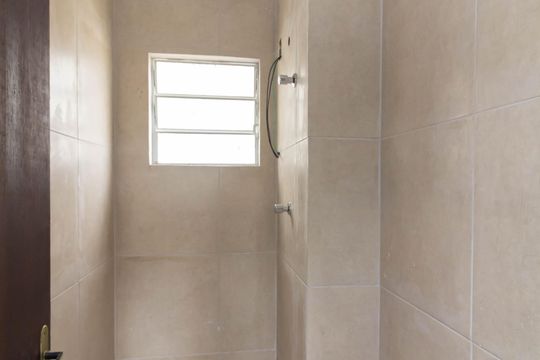 Banheiro de apartamento à venda com 2 quartos, 39m² em Vila Minerva, São Paulo
