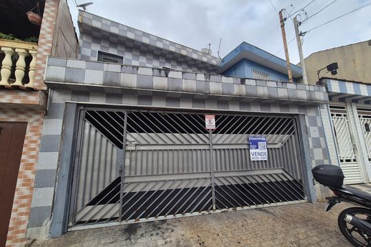 Fachada de casa à venda com 3 quartos, 125m² em Vila Sacadura Cabral, Santo André