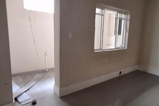 Sala de casa à venda com 2 quartos, 393m² em Piqueri, São Paulo