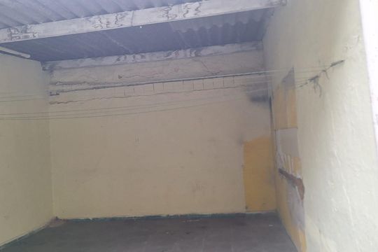 Área externa de casa à venda com 2 quartos, 393m² em Piqueri, São Paulo
