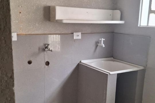 Área de serviço de casa à venda com 2 quartos, 393m² em Piqueri, São Paulo