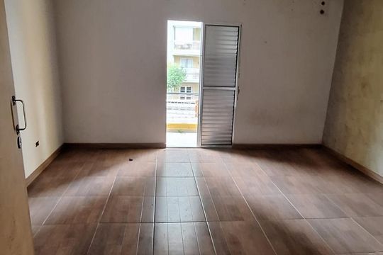 Quarto 1 de casa à venda com 2 quartos, 393m² em Piqueri, São Paulo