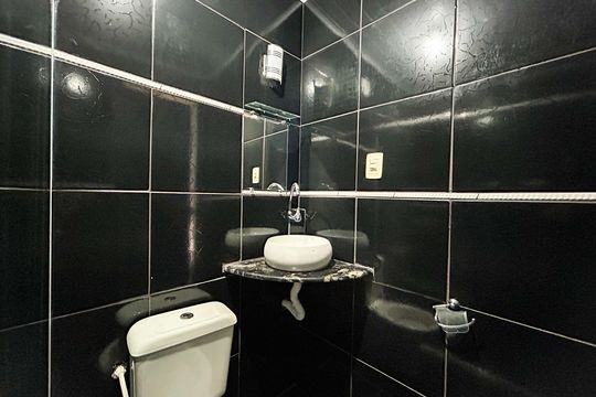 Banheiro de casa para alugar com 2 quartos, 70m² em Dom Bosco, Belo Horizonte