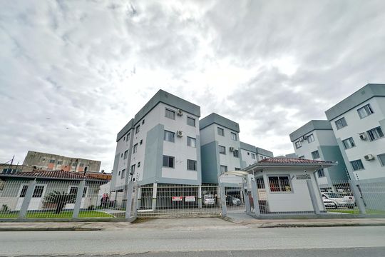 Fachada de apartamento para alugar com 2 quartos, 50m² em Areias, São José
