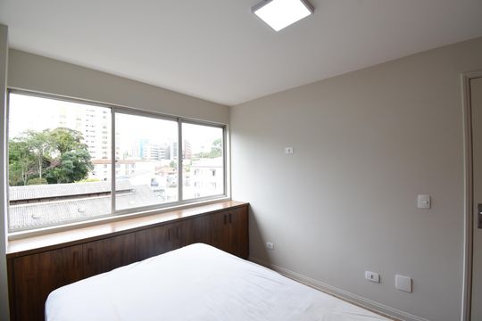 Quarto de apartamento para alugar com 1 quarto, 89m² em Centro Cívico, Curitiba