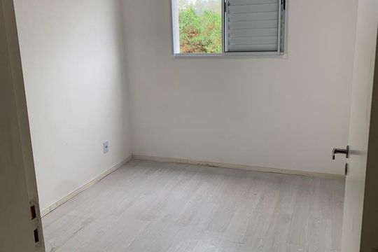 Quarto de apartamento para alugar com 2 quartos, 47m² em Jardim Sandra, Cotia