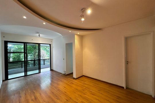 Sala de apartamento à venda com 2 quartos, 75m² em Barra da Tijuca, Rio de Janeiro