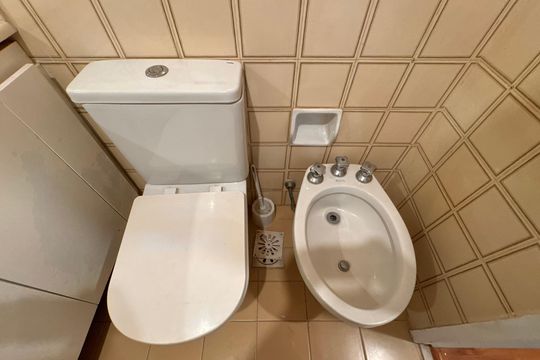 Banheiro social de apartamento à venda com 2 quartos, 75m² em Barra da Tijuca, Rio de Janeiro