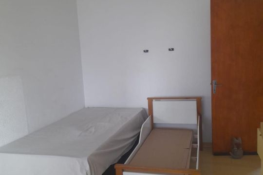 Quarto de apartamento à venda com 2 quartos, 54m² em Santo Antônio, Porto Alegre