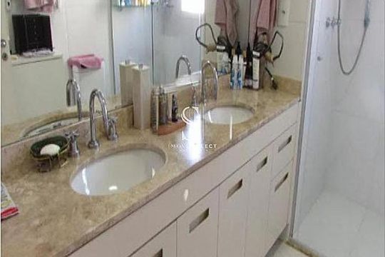 Apartamento à venda com 4 quartos, 243m² em Vila Suzana, São Paulo