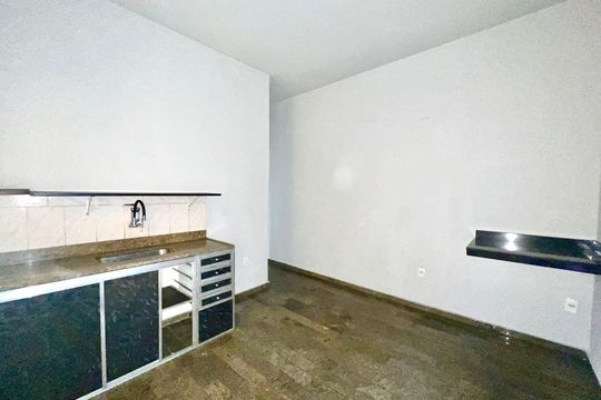Cozinha de casa para alugar com 2 quartos, 150m² em São João Batista, Belo Horizonte