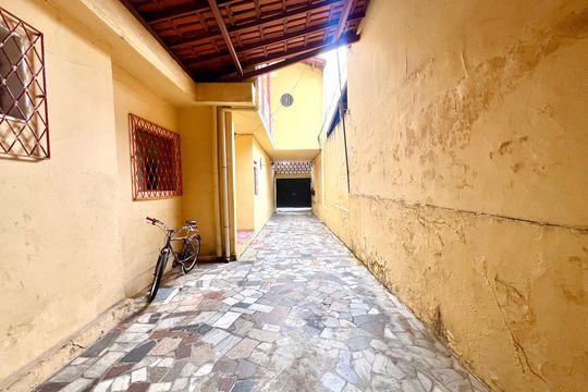 Garagem de casa para alugar com 2 quartos, 150m² em São João Batista, Belo Horizonte