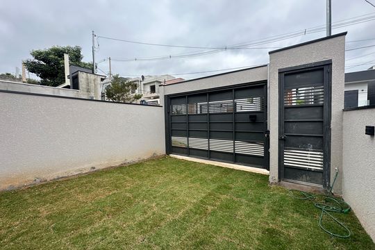 Garagem de casa de condomínio à venda com 3 quartos, 130m² em Santana de Parnaíba, Santana de Parnaíba