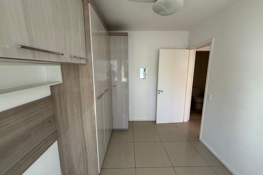 Quarto 2 de apartamento para alugar com 2 quartos, 60m² em Morro Santana, Porto Alegre