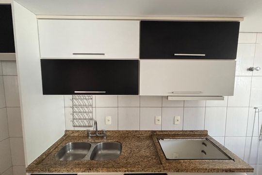 Cozinha de apartamento para alugar com 2 quartos, 60m² em Morro Santana, Porto Alegre
