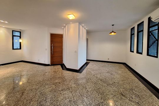 Sala de apartamento à venda com 4 quartos, 186m² em Vital Brasil, Niterói