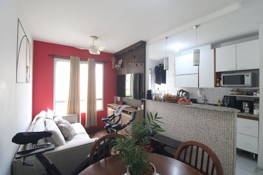 Sala de apartamento à venda com 2 quartos, 48m² em Jardim Sabara, São Paulo