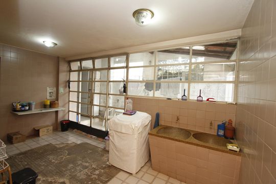 Área de Serviço de casa para alugar com 4 quartos, 500m² em Santa Lúcia, Belo Horizonte