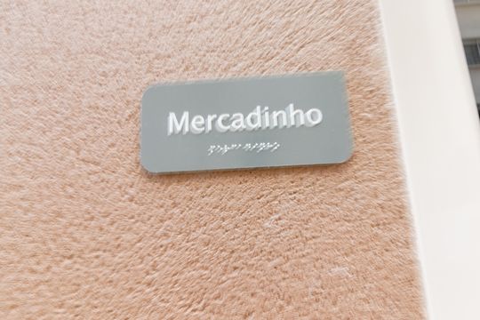 Área comum - Mercado de apartamento para alugar com 2 quartos, 34m² em Parque Industrial Tomas Edson, São Paulo