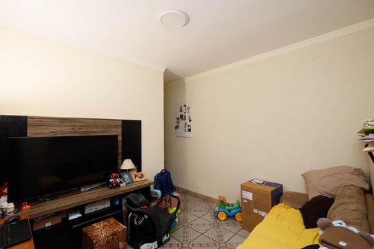 Casa à venda com 4 quartos, 275m² em Jardim Flor da Cantareira, São Paulo